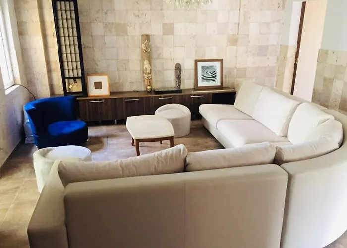 Lägenhetshotell Safari Suit Hotel 4*