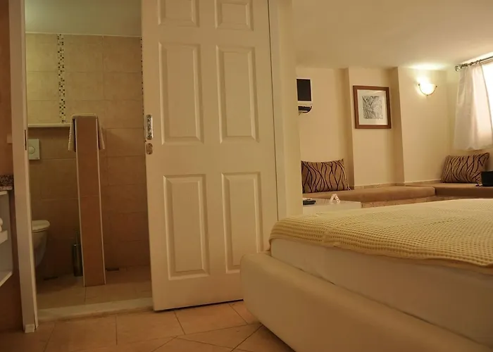 Lägenhetshotell Safari Suit Hotel 4*