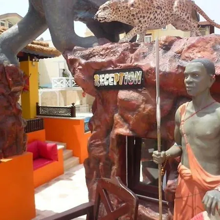 Safari Suit Hotel 4*