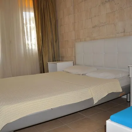 Safari Suit Hotel 4*