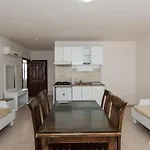 Apartahotel Safari Side
