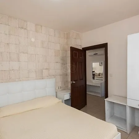 Lägenhetshotell Safari Suit Hotel