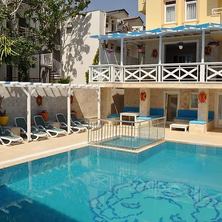 Safari 2024-3 Apartahotel Side